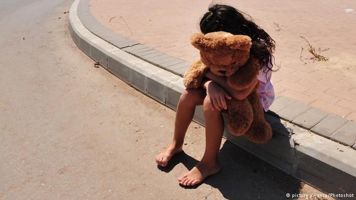 Νέα καταγγελία για σεξουαλική κακοποίηση 15χρονης από τον πατέρα της