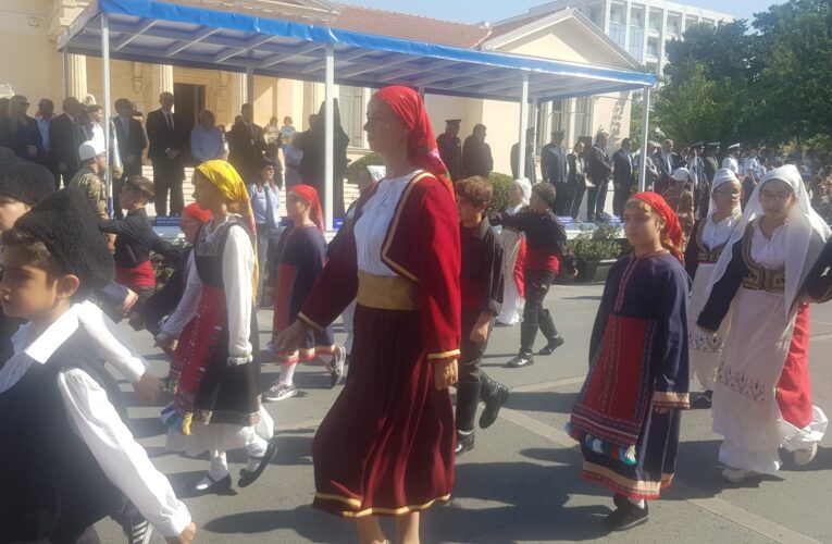 Με κάθε λαμπρότητα εορτάζεται στην Κύπρο η εθνική επέτειος 28ης Οκτωβρίου 1940